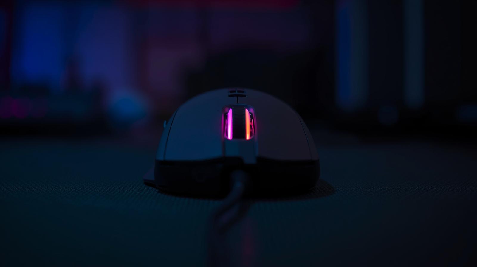 Logitech G203 LIGHTSYNC RGB Gaming Mouse Review Completo 2025